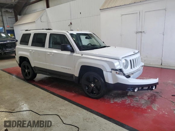 2013 Jeep Patriot Limited z VIN 1C4NJRCB5DD222830, wystawiony jako Copart lot #53867265 z przebiegiem 214 152 mil mil oraz Szkoda całkowita • Salvage title. Historia ofert i sprzedaży dostępna na DreamBid. Obrazek 4.