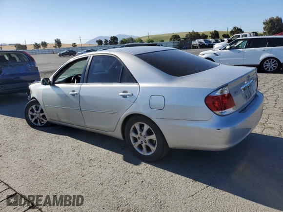 2006 Toyota Camry LE z VIN 4T1BF30K46U116549, wystawiony jako Copart lot #55606105 z przebiegiem 232 128 mil mil oraz Szkoda całkowita • Salvage title. Historia ofert i sprzedaży dostępna na DreamBid. Obrazek 2.