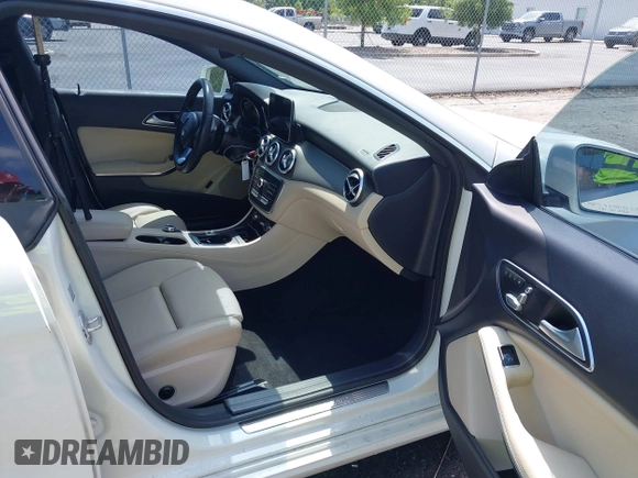 2017 Mercedes-Benz CLA 250 z VIN WDDSJ4EBXHN444076, wystawiony jako IAAI lot #42183176 z przebiegiem 121 385 mil mil oraz . Historia ofert i sprzedaży dostępna na DreamBid. Obrazek 5.