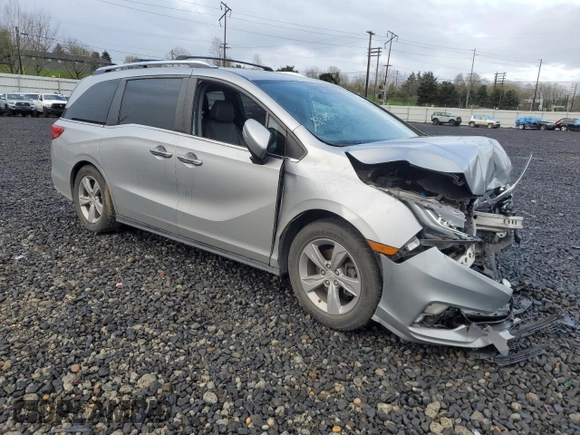 2018 Honda Odyssey EX-L with VIN 5FNRL6H76JB058488, listed as a Copart auction lot 49899815 with 89,831 mi miles and Salvage Title. Bid and sale history available at carsss.com. Image 4.