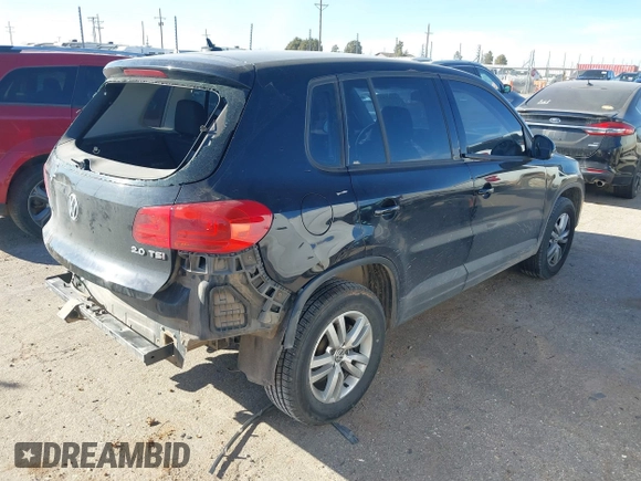 2013 Volkswagen Tiguan S z VIN WVGAV3AXXDW594680, wystawiony jako IAAI lot #41652323 z przebiegiem 136 382 mil mil oraz . Historia ofert i sprzedaży dostępna na DreamBid. Obrazek 4.