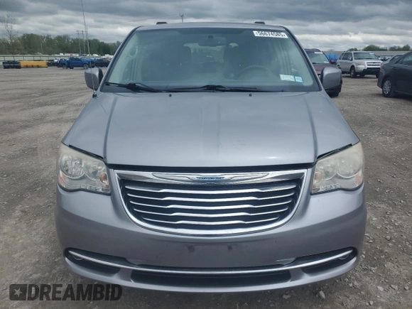 2013 Chrysler Town & Country Touring with VIN 2C4RC1BGXDR547903, listed as a Copart auction lot 56674585 with 140,214 mi miles and Salvage Title. Bid and sale history available at DreamBid. Image 5.