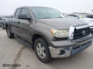 2007 Toyota Tundra SR5 with VIN 5TBRV54107S472417, listed as a IAAI auction lot 41547182 with 189,640 mi miles. Bid and sale history available at carsss.com. Image 1.