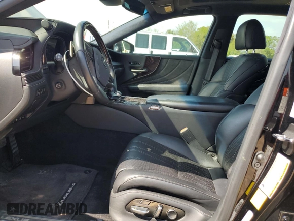 2019 Lexus LS 500 с VIN JTHB51FFXK5009207, выставлен на аукционе Copart как лот 50726735 с пробегом 45 606 миль миль и Списание • Salvage title. История ставок и продаж доступна на DreamBid. Изображение 7.