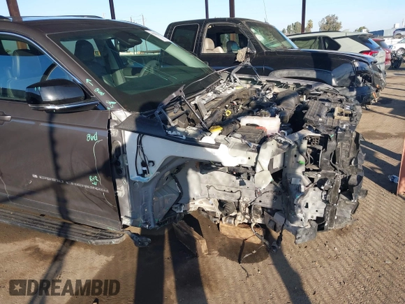 2024 Jeep Grand Cherokee Limited with VIN 1C4RJKBG3R8939135, listed as a IAAI auction lot 41283320 with 15,997 mi miles and . Bid and sale history available at DreamBid. Image 6.