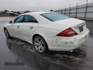 2009 Mercedes-Benz CLS-Class 5.5L with VIN WDDDJ72X59A144223, listed as a Copart auction lot 81114174 with 164,096 mi miles and Salvage Title. Bid and sale history available at carsss.com. Image 2.