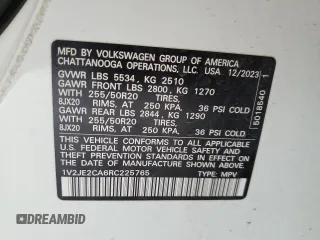 2024 Volkswagen Atlas SE z VIN 1V2JE2CA6RC225765, wystawiony jako Copart lot #51457225 z przebiegiem 16 604 mil mil oraz Szkoda całkowita • Salvage title. Historia ofert i sprzedaży dostępna na DreamBid. Obrazek 14.