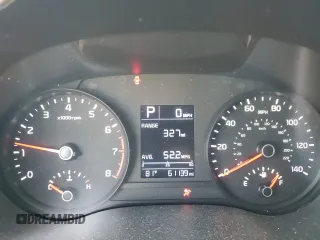 2023 Kia Rio LX z VIN 3KPA24AD1PE551191, wystawiony jako Copart lot #49961005 z przebiegiem 61 139 mil mil oraz Nie do naprawy • Non repairable. Historia ofert i sprzedaży dostępna na DreamBid. Obrazek 9.