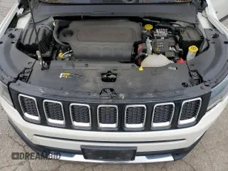 2020 Jeep Compass Limited with VIN 3C4NJDCBXLT221328, listed as a Copart auction lot 61133605 with 70,338 mi miles and Salvage title. Bid and sale history available at DreamBid. Image 12.