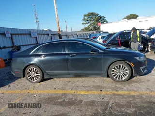 2017 Lincoln MKZ Hybrid Premiere with VIN 3LN6L5KU4HR614104, listed as a IAAI auction lot 41596582 with 188,969 mi miles. Bid and sale history available at carsss.com. Image 13.