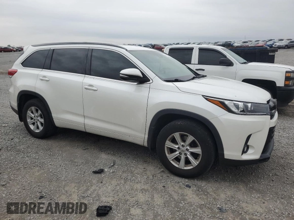 2017 Toyota Highlander XLE with VIN 5TDJZRFH7HS423114, listed as a Copart auction lot 61159515 with 111,226 mi miles and Salvage title. Bid and sale history available at DreamBid. Image 4.