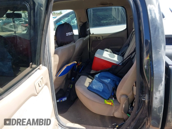 2004 Toyota Tacoma PreRunner z VIN 5TEGN92N44Z450219, wystawiony jako IAAI lot #42239758 z przebiegiem 152 024 mil mil oraz . Historia ofert i sprzedaży dostępna na DreamBid. Obrazek 8.