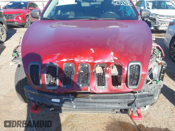 2017 Jeep Cherokee Trailhawk z VIN 1C4PJMBS9HW502323, wystawiony jako IAAI lot #42293817 z przebiegiem 153 127 mil mil oraz . Historia ofert i sprzedaży dostępna na DreamBid. Obrazek 6.