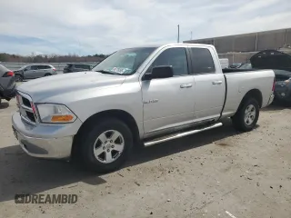2010 Dodge 1500 SLT z VIN 1D7RV1GP1AS112920, wystawiony jako Copart lot #49779265 z przebiegiem 190 034 mil mil oraz Czysty tytuł • Clean title. Historia ofert i sprzedaży dostępna na DreamBid. Obrazek 1.
