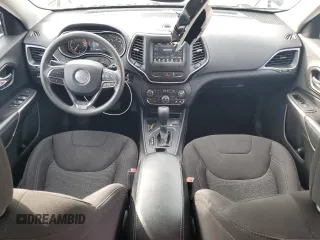 2021 Jeep Cherokee Latitude с VIN 1C4PJLCB4MD189342, выставлен на аукционе Copart как лот 57910915 с пробегом 66 487 миль миль и Списание • Salvage title. История ставок и продаж доступна на DreamBid. Изображение 8.
