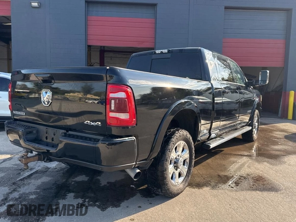 2019 Ram 3500 Laramie with VIN 3C63R3ML4KG642347, listed as a Copart auction lot 77895464 with 161,831 mi miles and Clean Title. Bid and sale history available at carsss.com. Image 4.