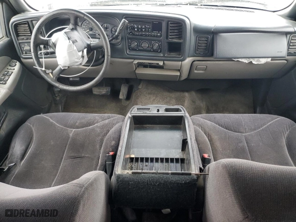 2002 GMC Yukon SLE with VIN 1GKEC13V52J192656, listed as a Copart auction lot 46674605 with 258,336 mi miles and Salvage Title. Bid and sale history available at carsss.com. Image 8.
