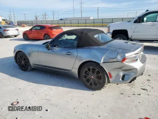 2017 FIAT 124 Spider Lusso with VIN JC1NFAEK8H0109738, listed as a Copart auction lot 61368405 with 63,624 mi miles and Salvage title. Bid and sale history available at DreamBid. Image 2.