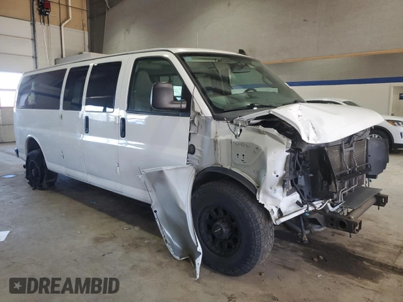 2018 Chevrolet Express Passenger LT с VIN 1GAZGPFGXJ1244873, выставлен на аукционе Copart как лот 44595725 с пробегом 149 127 миль миль и Списание • Salvage title. История ставок и продаж доступна на DreamBid. Изображение 4.