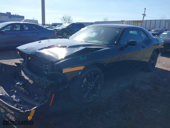 2021 Dodge Challenger SXT with VIN 2C3CDZGG1MH564898, listed as a IAAI auction lot 41672758 with NaN miles. Bid and sale history available at carsss.com. Image 17.