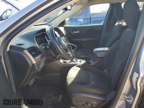2016 Jeep Cherokee Latitude with VIN 1C4PJMCS1GW310942, listed as a Copart auction lot 48209315 with 153,448 mi miles and Salvage Title. Bid and sale history available at carsss.com. Image 7.