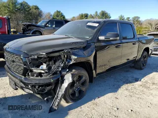 2024 Ram 1500 Lone Star z VIN 1C6SRFFT0RN225979, wystawiony jako Copart lot #82288014 z przebiegiem 13 364 mil mil oraz Szkoda całkowita • Salvage title. Historia ofert i sprzedaży dostępna na DreamBid. Obrazek 1.