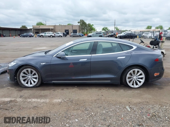 2016 Tesla Model S 90D with VIN 5YJSA1E27GF129824, listed as a IAAI auction lot 42058080 with 113,171 mi miles and . Bid and sale history available at DreamBid. Image 15.