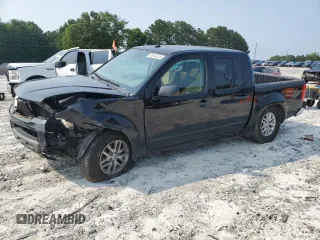 2015 Nissan Frontier SV z VIN 1N6AD0ER5FN747909, wystawiony jako Copart lot #59149125 z przebiegiem 108 794 mil mil oraz Szkoda całkowita • Salvage title. Historia ofert i sprzedaży dostępna na DreamBid. Obrazek 1.