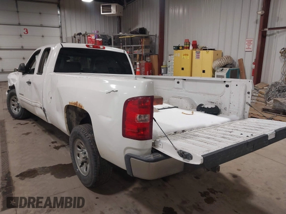 2011 Chevrolet Silverado 1500 LT with VIN 1GCRKSE07BZ417166, listed as a IAAI auction lot 41587194 with 194,863 mi miles and . Bid and sale history available at DreamBid. Image 3.