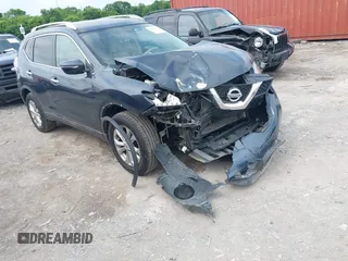 2015 Nissan Rogue SL z VIN 5N1AT2MV5FC854983, wystawiony jako IAAI lot #42258067 z przebiegiem 141 265 mil mil oraz . Historia ofert i sprzedaży dostępna na DreamBid. Obrazek 1.