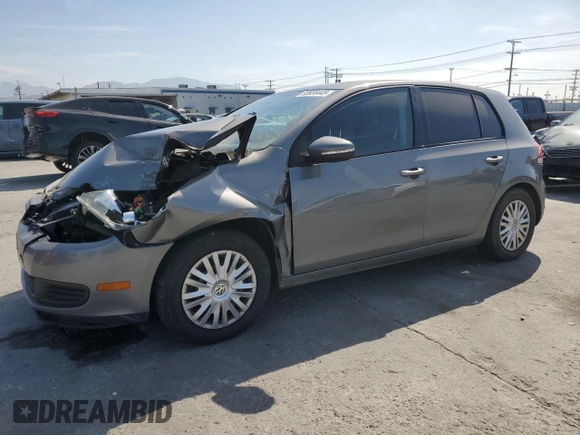 2012 Volkswagen Golf z VIN WVWDB7AJ3CW318563, wystawiony jako Copart lot #53834445 z przebiegiem Nie podano mil oraz Czysty tytuł • Clean title. Historia ofert i sprzedaży dostępna na DreamBid. Obrazek 1.