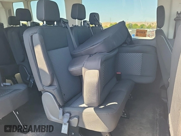 2023 Ford Transit Passenger XL с VIN 1FBAX9CG3PKC04601, выставлен на аукционе IAAI как лот 42667371 с пробегом 11 903 миль миль и . История ставок и продаж доступна на DreamBid. Изображение 3.