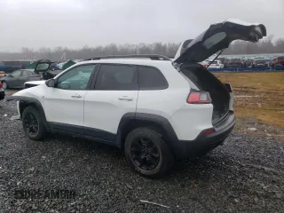 2022 Jeep Cherokee X with VIN 1C4PJMCX9ND527482, listed as a Copart auction lot 85089294 with 33,015 mi miles and Salvage Title. Bid and sale history available at carsss.com. Image 2.