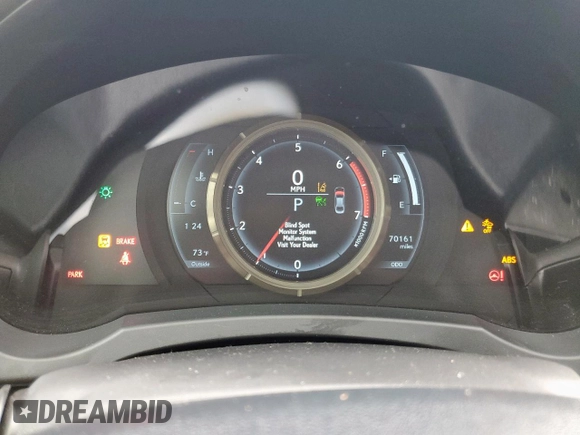 2018 Lexus IS 300 z VIN JTHBA1D25J5064142, wystawiony jako Copart lot #54236275 z przebiegiem 70 161 mil mil oraz Szkoda całkowita • Salvage title. Historia ofert i sprzedaży dostępna na DreamBid. Obrazek 9.