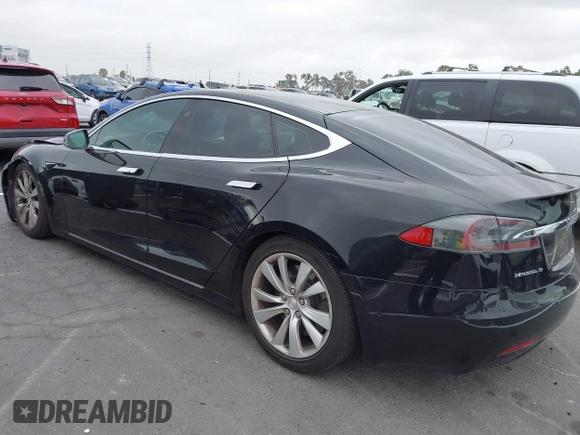 2017 Tesla Model S 100D with VIN 5YJSA1E26HF197176, listed as a IAAI auction lot 42565791 with 120,287 mi miles and . Bid and sale history available at DreamBid. Image 3.