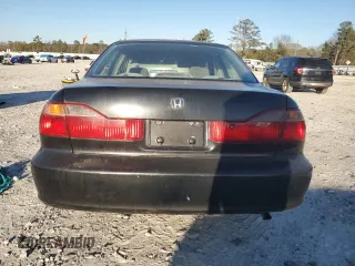 2000 Honda Accord EX z VIN 1HGCG565XYA116337, wystawiony jako Copart lot #47110165 z przebiegiem 255 989 mil mil oraz Szkoda całkowita • Salvage title. Historia ofert i sprzedaży dostępna na DreamBid. Obrazek 6.