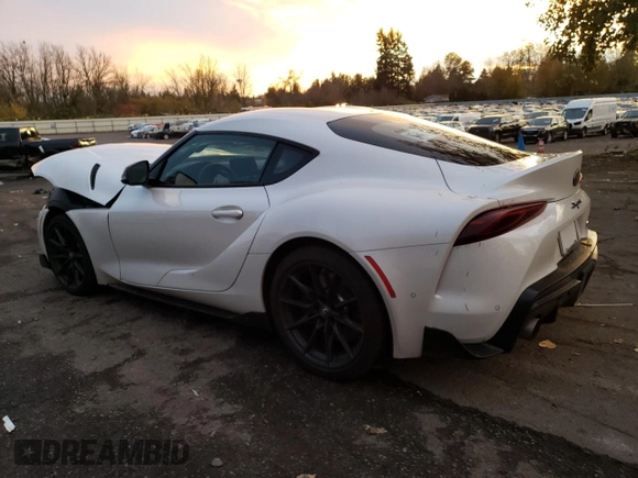 2023 Toyota Supra 3.0 z VIN WZ1DB0G07PW058441, wystawiony jako Copart lot #81649544 z przebiegiem Nie podano mil oraz Szkoda całkowita • Salvage title. Historia ofert i sprzedaży dostępna na DreamBid. Obrazek 2.