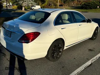 2015 Mercedes-Benz C 300 Luxury с VIN 55SWF4KB0FU063185, выставлен на аукционе Copart как лот 77677874 с пробегом 125 755 миль миль и Чистый • Clean title. История ставок и продаж доступна на DreamBid. Изображение 3.