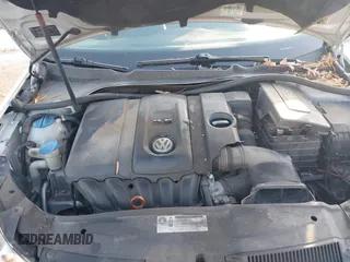 2010 Volkswagen Jetta SE with VIN 3VWTX7AJ5AM662743, listed as a IAAI auction lot 41523864 with 255,912 mi miles and . Bid and sale history available at DreamBid. Image 10.