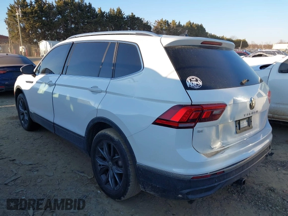 2022 Volkswagen Tiguan SE with VIN 3VV3B7AX0NM138994, listed as a IAAI auction lot 41441272 with 404,588 mi miles and . Bid and sale history available at DreamBid. Image 3.