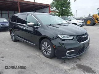 2023 Chrysler Pacifica Hybrid Limited with VIN 2C4RC1S78PR626166, listed as a IAAI auction lot 42422893 with 60,318 mi miles and . Bid and sale history available at DreamBid. Image 1.