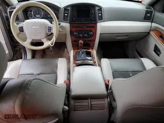 2006 Jeep Grand Cherokee Overland with VIN 1J8HR68206C130250, listed as a Copart auction lot 48826735 with 156,218 mi miles and Clean Title. Bid and sale history available at carsss.com. Image 8.