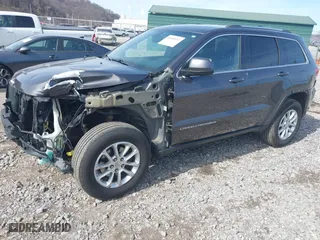2015 Jeep Grand Cherokee Altitude with VIN 1C4RJFAG9FC796385, listed as a IAAI auction lot 41849193 with 111,739 mi miles. Bid and sale history available at carsss.com. Image 18.
