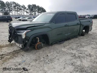 2022 Toyota Tundra 4WD SR5 with VIN 5TFLA5DB6NX008072, listed as a Copart auction lot 43250375 with 79,108 mi miles and Salvage Title. Bid and sale history available at carsss.com. Image 1.