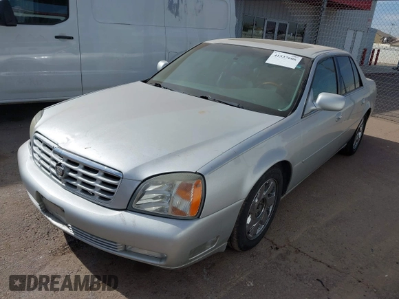 2002 Cadillac DeVille DTS with VIN 1G6KF57972U262315, listed as a IAAI auction lot 41537606 with 151,664 mi miles. Bid and sale history available at carsss.com. Image 2.
