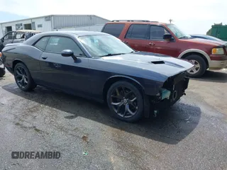 2018 Dodge Challenger SXT z VIN 2C3CDZAG1JH143140, wystawiony jako IAAI lot #42289674 z przebiegiem 79 764 mil mil oraz . Historia ofert i sprzedaży dostępna na DreamBid. Obrazek 1.
