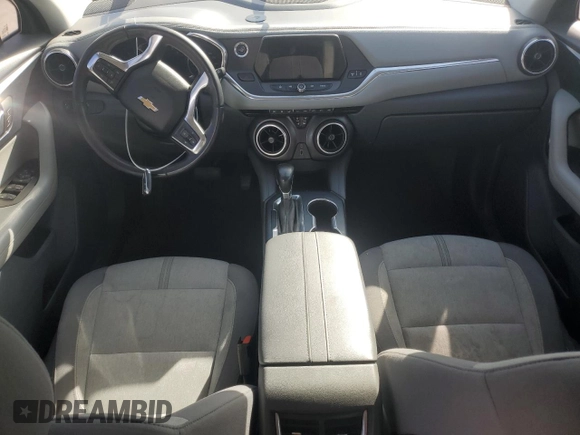 2019 Chevrolet Blazer z VIN 3GNKBBRA1KS632678, wystawiony jako Copart lot #46945355 z przebiegiem 172 338 mil mil oraz Szkoda całkowita • Salvage title. Historia ofert i sprzedaży dostępna na DreamBid. Obrazek 8.