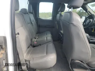 2015 Ford F-150 XL with VIN 1FTEX1C80FFB62967, listed as a Copart auction lot 52552435 with 154,977 mi miles and Salvage title. Bid and sale history available at DreamBid. Image 10.
