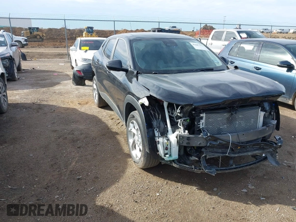 2025 Chevrolet Trax LS with VIN KL77LFEP7SC085237, listed as a IAAI auction lot 41687172 with 11,070 mi miles and . Bid and sale history available at DreamBid. Image 1.