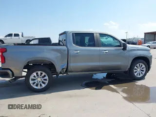 2020 Chevrolet Silverado 1500 Custom with VIN 3GCPWBEH0LG230256, listed as a IAAI auction lot 41883052 with 120,177 mi miles. Bid and sale history available at carsss.com. Image 17.